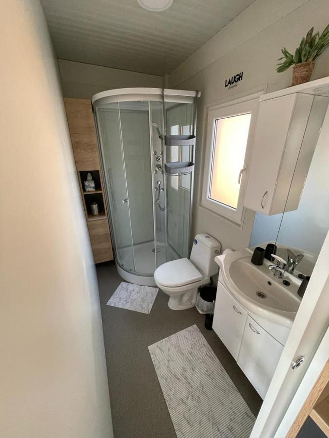 H&S Mobile Home Privlaka  Exterior foto
